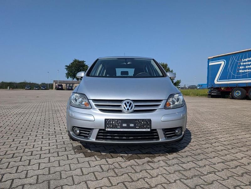 Gebraucht VW Golf V 105 PS (77 kW) 2005 Silber Kleinwagen
