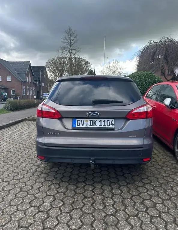 Brugt Ford Focus 125 HK (91 kW) 2012 Grå Sedan