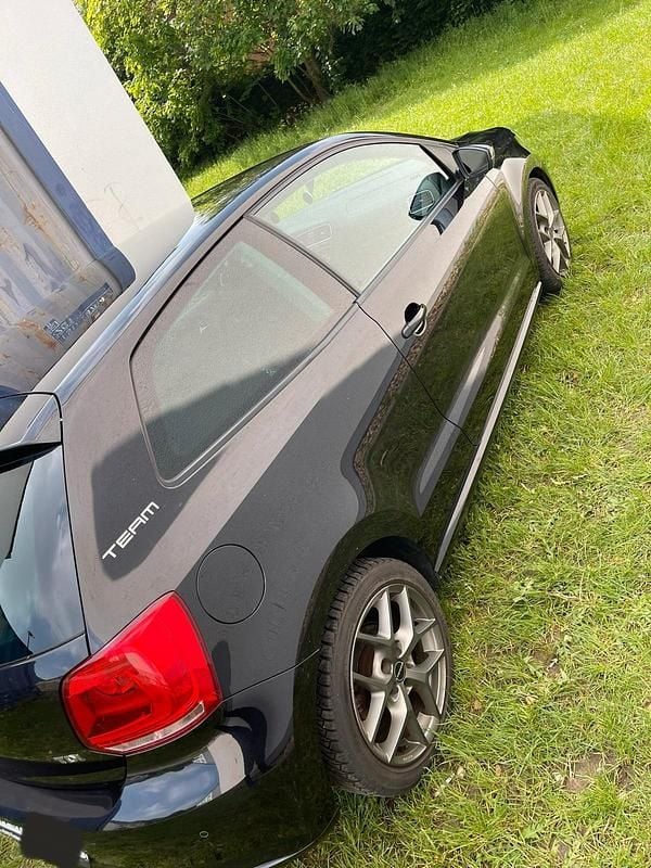 Usado VW Polo 90 HP (66 kW) 2010 Preto Citadino