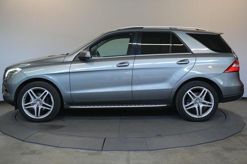 Gebraucht Mercedes ML350 258 PS (189 kW) 2013 Grau SUV