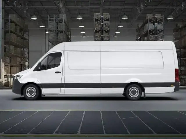 Używany Mercedes Sprinter 170 KM (125 kW) 2025 Biały Van