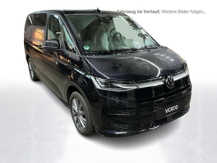Gebraucht VW Multivan Life 150 PS (110 kW) 2022 Deep black perleffekt Van