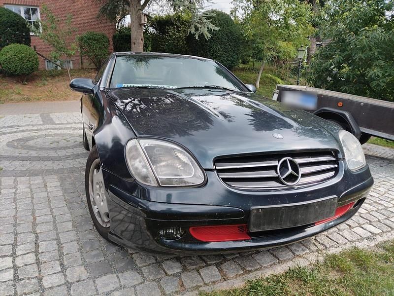 Gebraucht Mercedes SLK230 142 PS (104 kW) 1997 Grün Cabrio