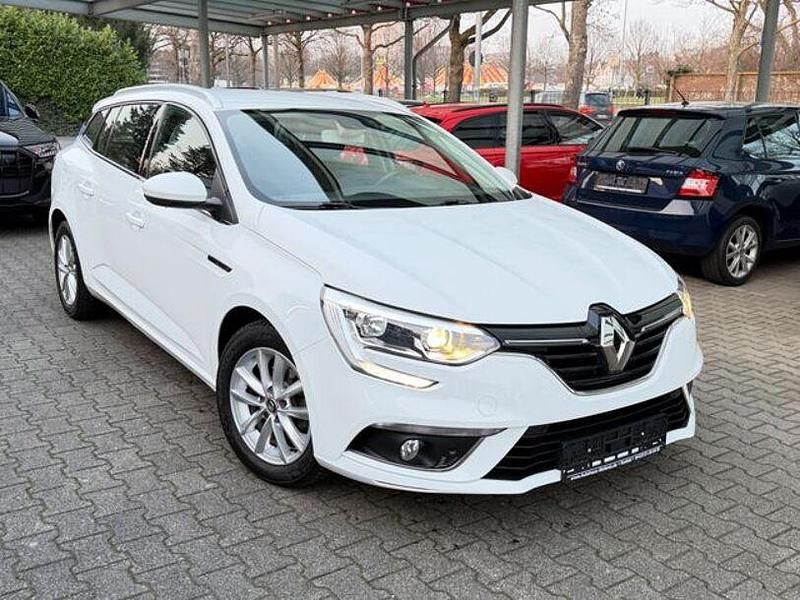 Weiß Gebraucht 2019 Renault Mégane IV Business Limousine | 9.999 € (Guter Preis) - Bild 1/4