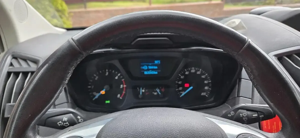 Gebraucht Ford Transit 131 PS (96 kW) 2019 Rot Limousine