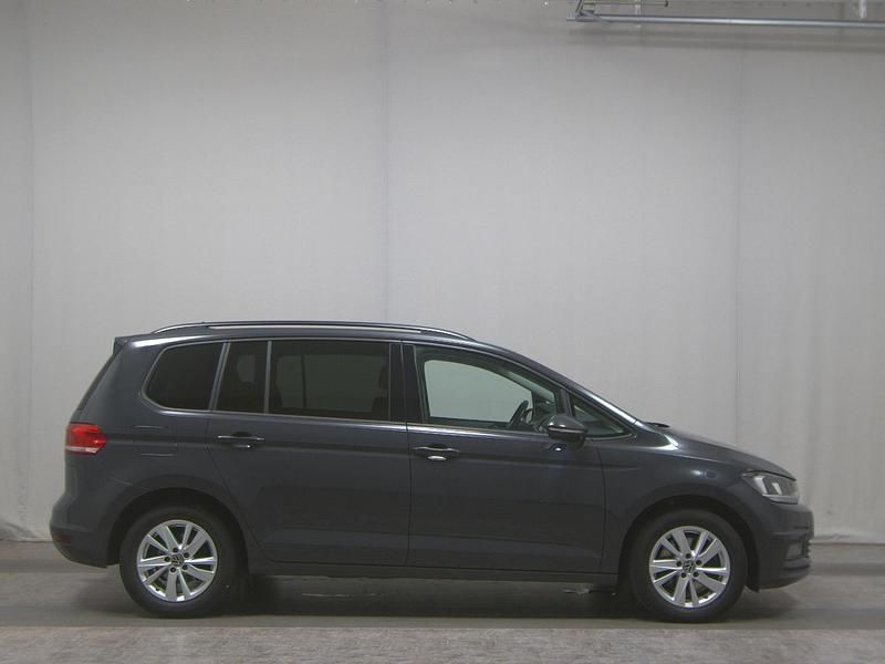 Grau Gebraucht 2021 VW Touran Comfortline Van / Kleinbus | 16.980 € (Superpreis) - Bild 1/4
