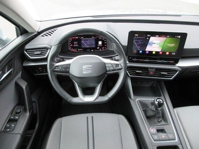 Gebraucht Seat Leon Style 131 PS (96 kW) 2022 Silber Limousine