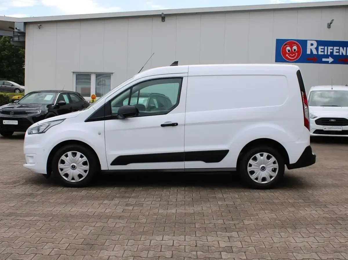 Używany Ford Transit Connect Trend 120 KM (88 kW) 2021 Biały Minivan