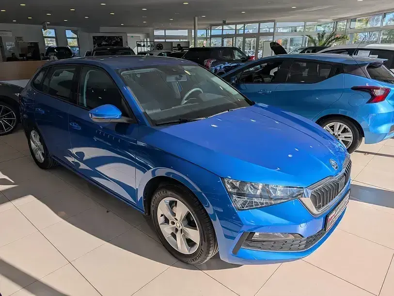 Gebraucht Skoda Scala Ambition 116 PS (85 kW) 2020 Raceblau metallic Kleinwagen
