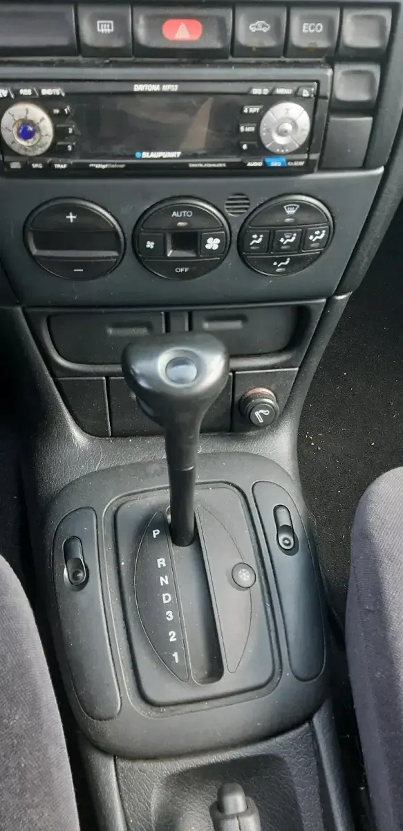 Usata Opel Vectra 100 CV (73 kW) 2000 Verde Berlina