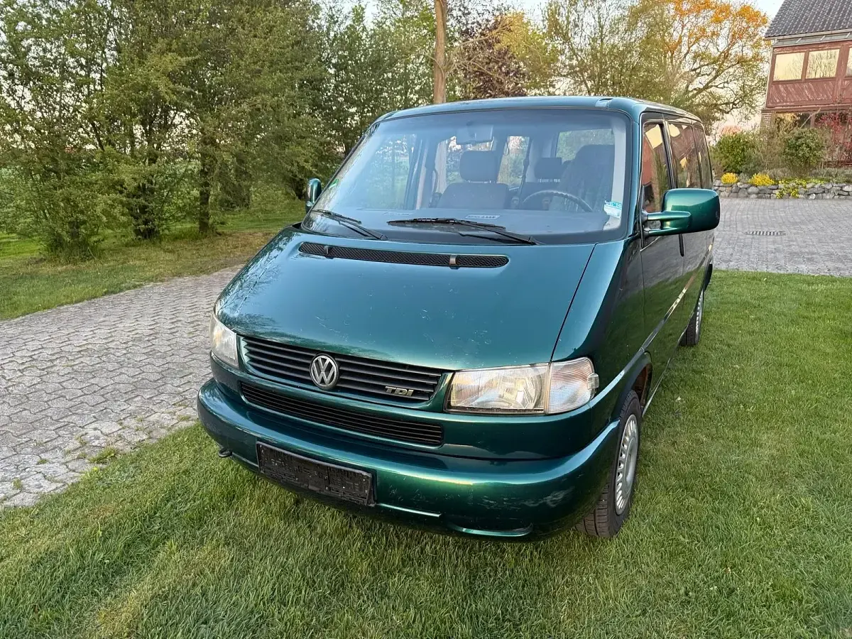 Gebraucht VW T4 102 PS (75 kW) 1999 Grün Van