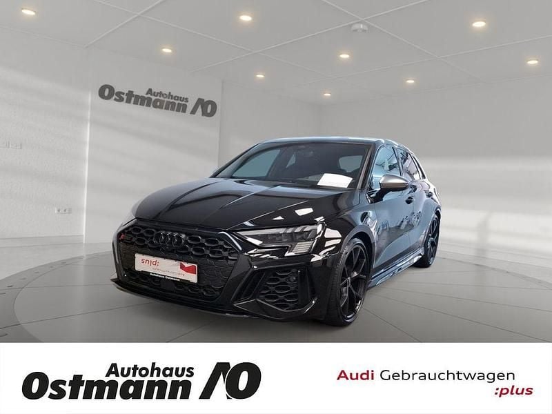 Mythosschwarz metallic Gebraucht 2022 Audi RS3 Sportback Ambiente Kleinwagen | 57.650 € (Fairer Preis) - Bild 1/4