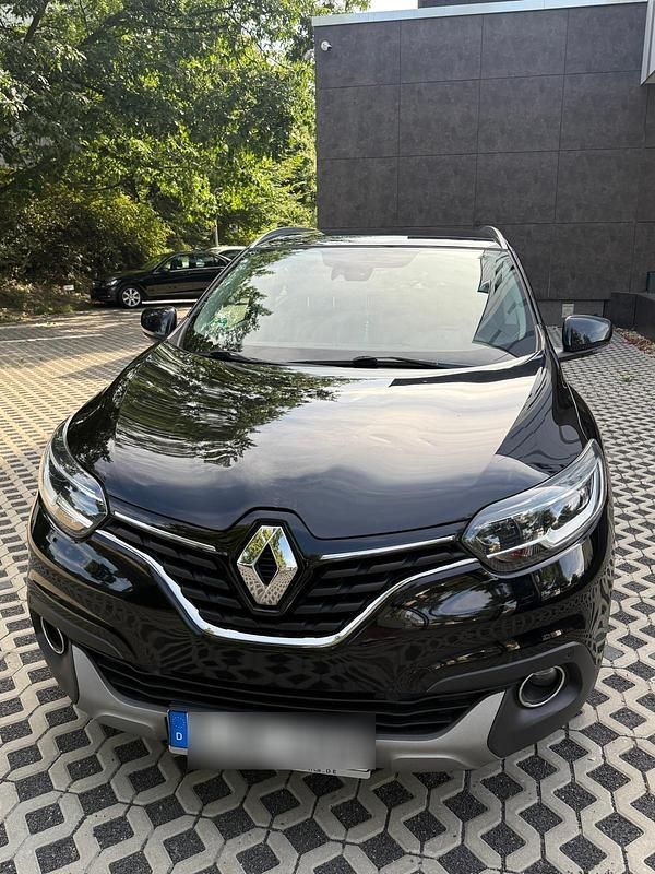 Schwarz Gebraucht 2016 Renault Kadjar SUV | 9.000 € (Guter Preis) - Bild 1/4