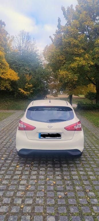 Gebraucht Nissan Pulsar Acenta 116 PS (85 kW) 2015 Weiß Kleinwagen