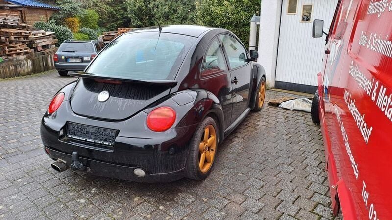 Używany VW Beetle 116 KM (85 kW) 1999 Czarny Hatchback