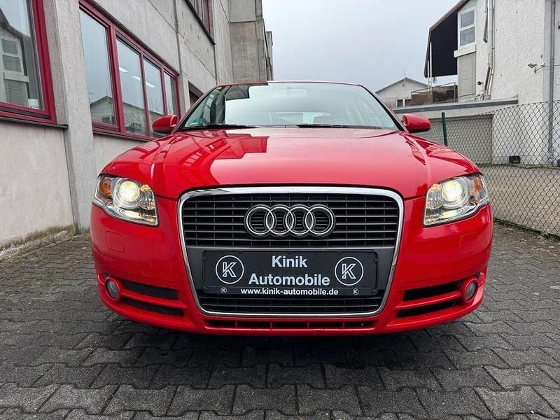 Gebraucht Audi A4 Comfort 116 PS (85 kW) 2006 Rot Limousine