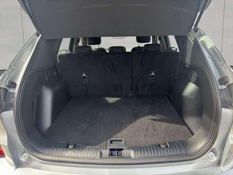 Gebraucht Ford Kuga ST-Line 151 PS (111 kW) 2023 Solar silver metallic SUV