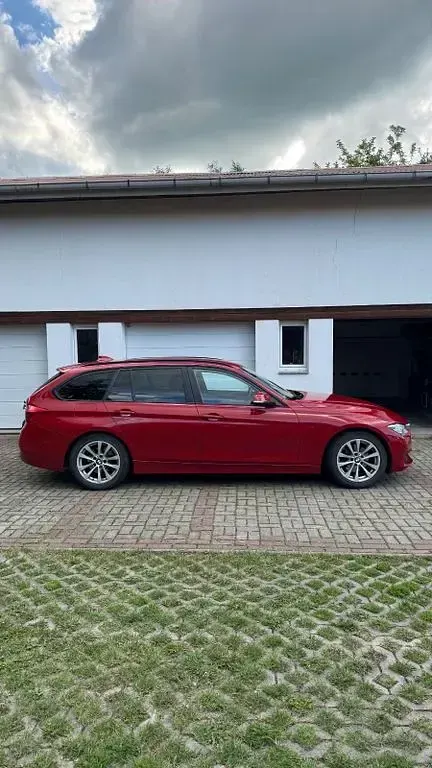 Gebraucht BMW 320 Performance 190 PS (139 kW) 2016 Rot Kombi