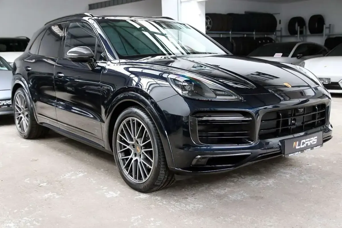 Używany Porsche Cayenne 462 KM (339 kW) 2022 Niebieski SUV