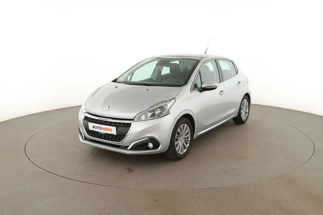 Gebraucht Peugeot 208 Allure 82 PS (60 kW) 2017 Kleinwagen
