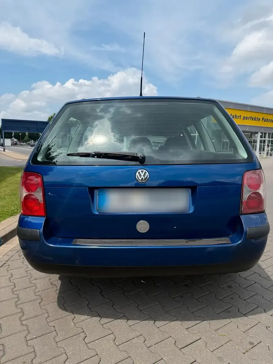 Gebraucht VW Passat 150 PS (110 kW) 2003 Blau Kombi