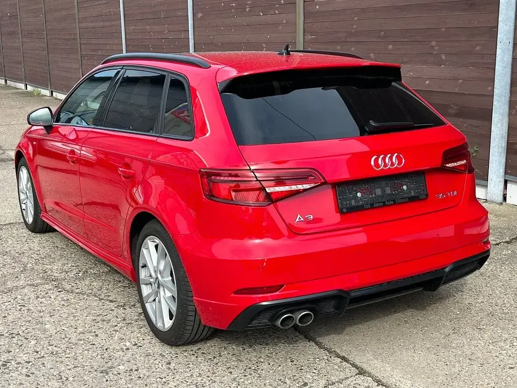 Usado Audi A3 S-Line 150 HP (110 kW) 2020 Vermelho Sedan