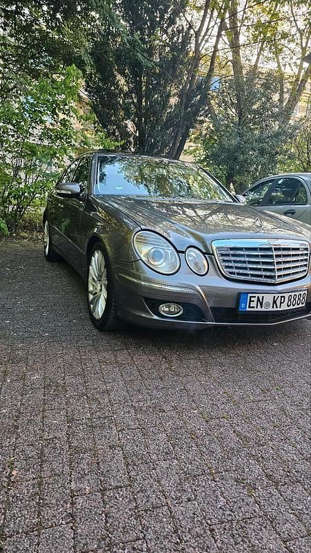 Gebraucht Mercedes E280 190 PS (139 kW) 2007 Limousine