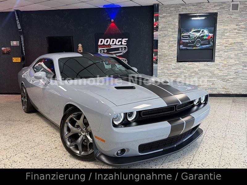Grau Gebraucht 2021 Dodge Challenger Coupé | 31.990 € (Fairer Preis) - Bild 1/4