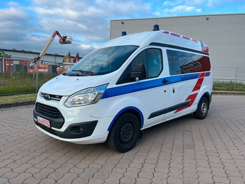 Weiß Gebraucht 2015 Ford Transit Custom Kombi | 9.999 € - Bild 1/4