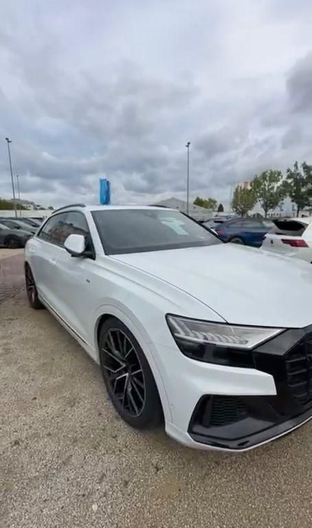 Gebraucht Audi Q8 Competition 340 PS (250 kW) 2022 Weiß SUV