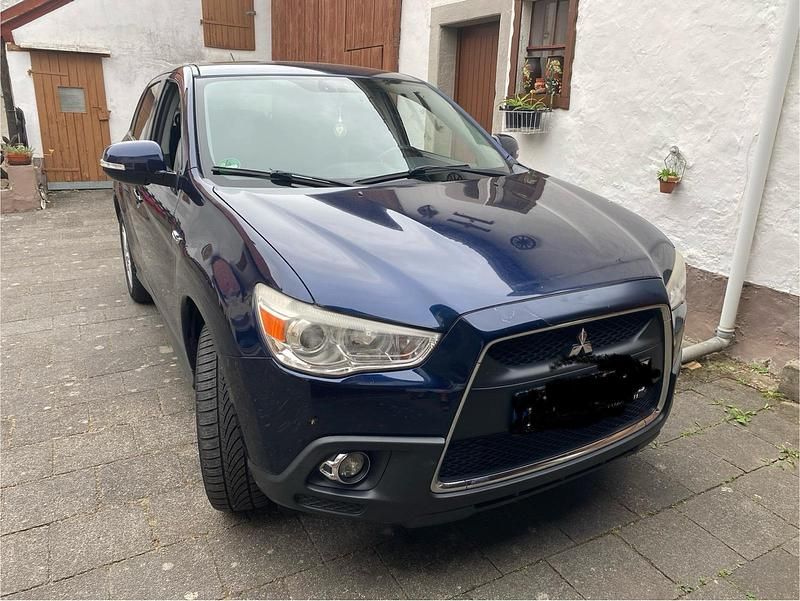 Blau Gebraucht 2011 Mitsubishi ASX SUV | 3.800 € - Bild 1/4