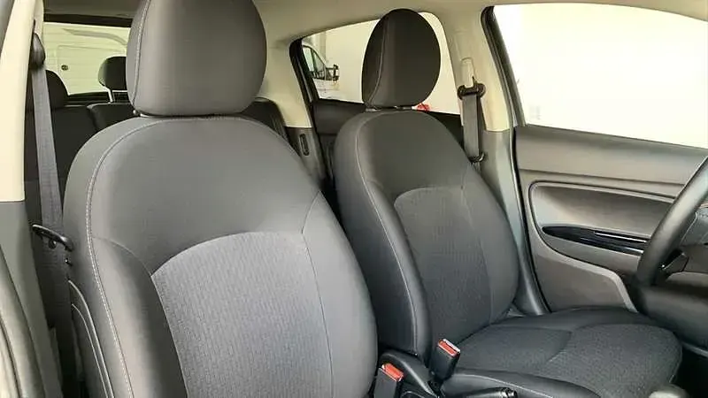 Gebraucht Mitsubishi Space Star Edition 80 PS (58 kW) 2018 Grau / platiniumgrau / metallic Kleinwagen