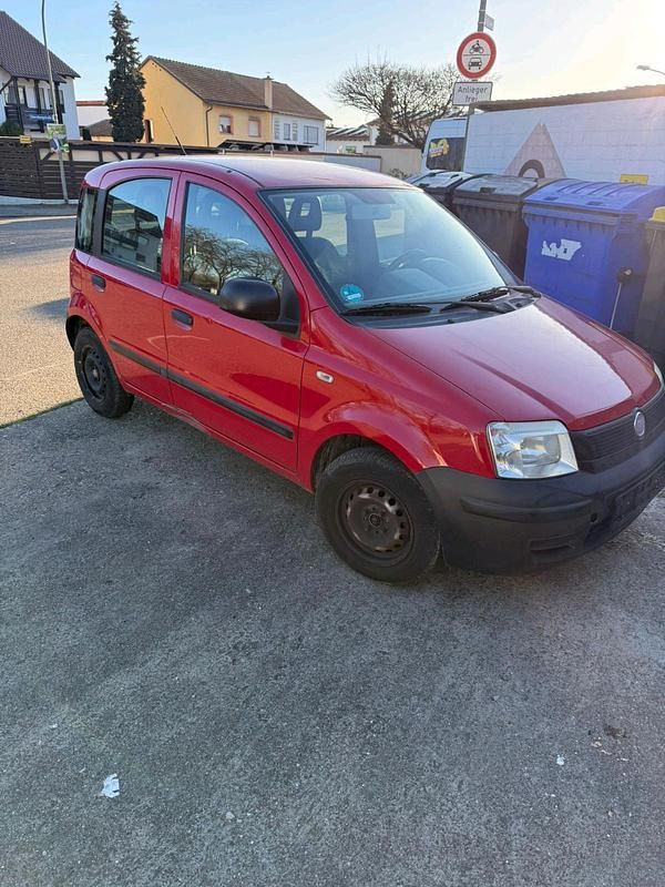Gebraucht Fiat Panda 54 PS (39 kW) 2009 Rot Kleinwagen