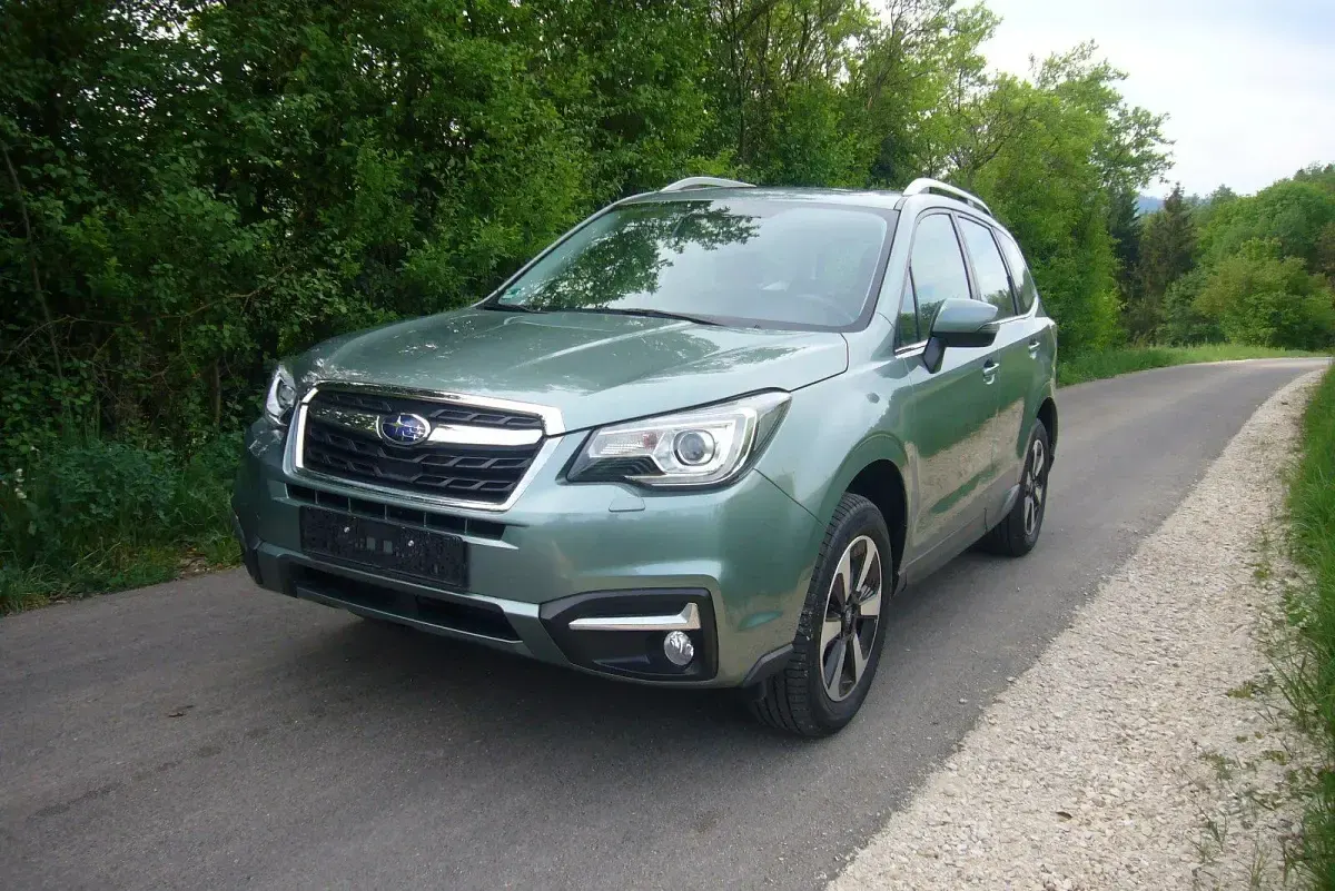 Second-hand Subaru Forester 150 CP (110 kW) 2017 Verde SUV