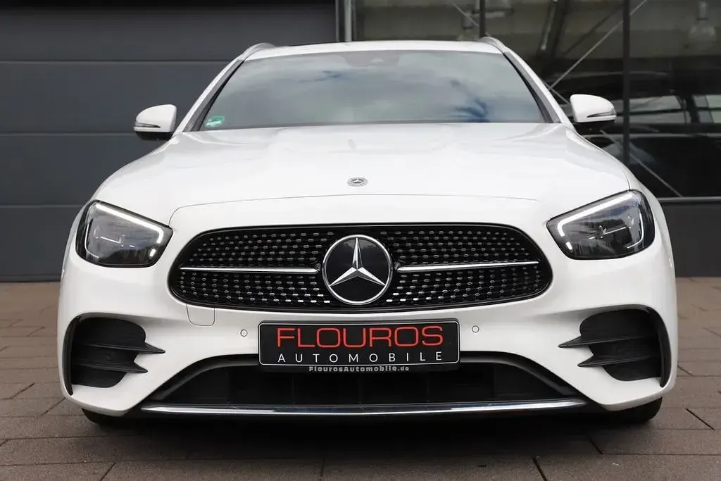 Gebraucht Mercedes E220 AMG 220 PS (161 kW) 2022 Weiß Kombi