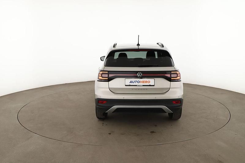 Gebraucht VW T-Cross Move 110 PS (80 kW) 2023 Beige SUV