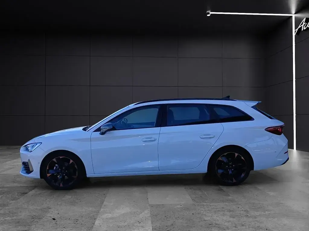 Gebraucht Cupra Leon 150 PS (110 kW) 2023 "candy" weiss Limousine