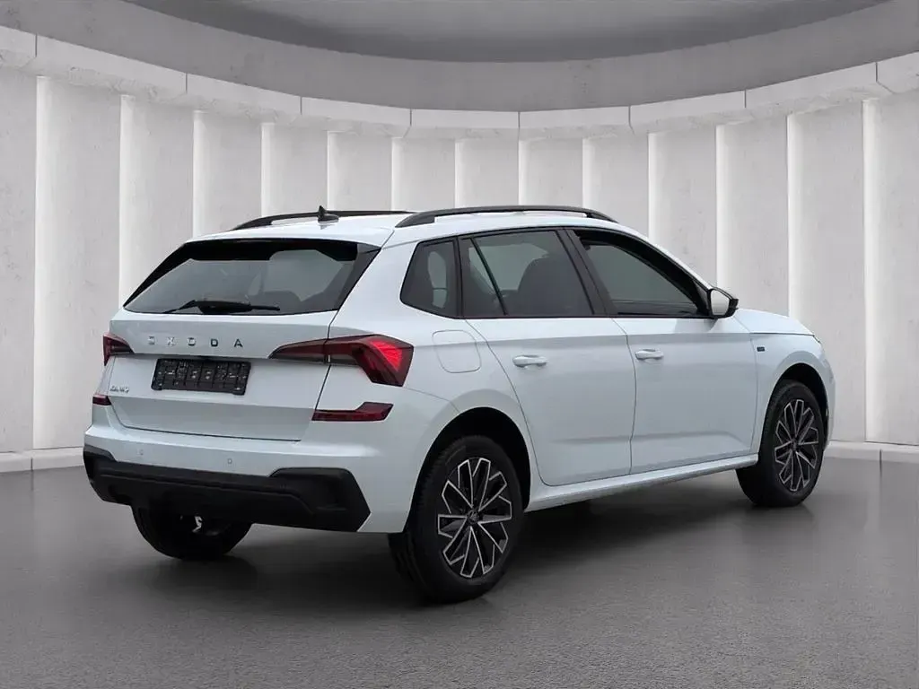 Neu Skoda Kamiq Selection 116 PS (85 kW) 2025 Silber SUV