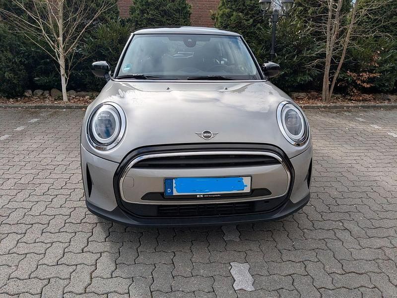 Gebraucht Mini Cooper Essential 136 PS (100 kW) 2023 Grau Kleinwagen