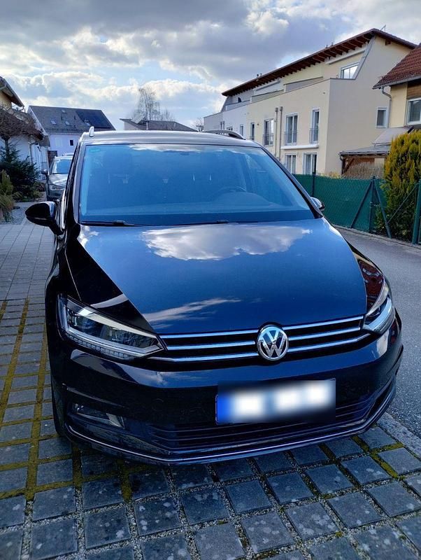 Gebraucht VW Touran Highline 150 PS (110 kW) 2016 Schwarz Van / Kleinbus