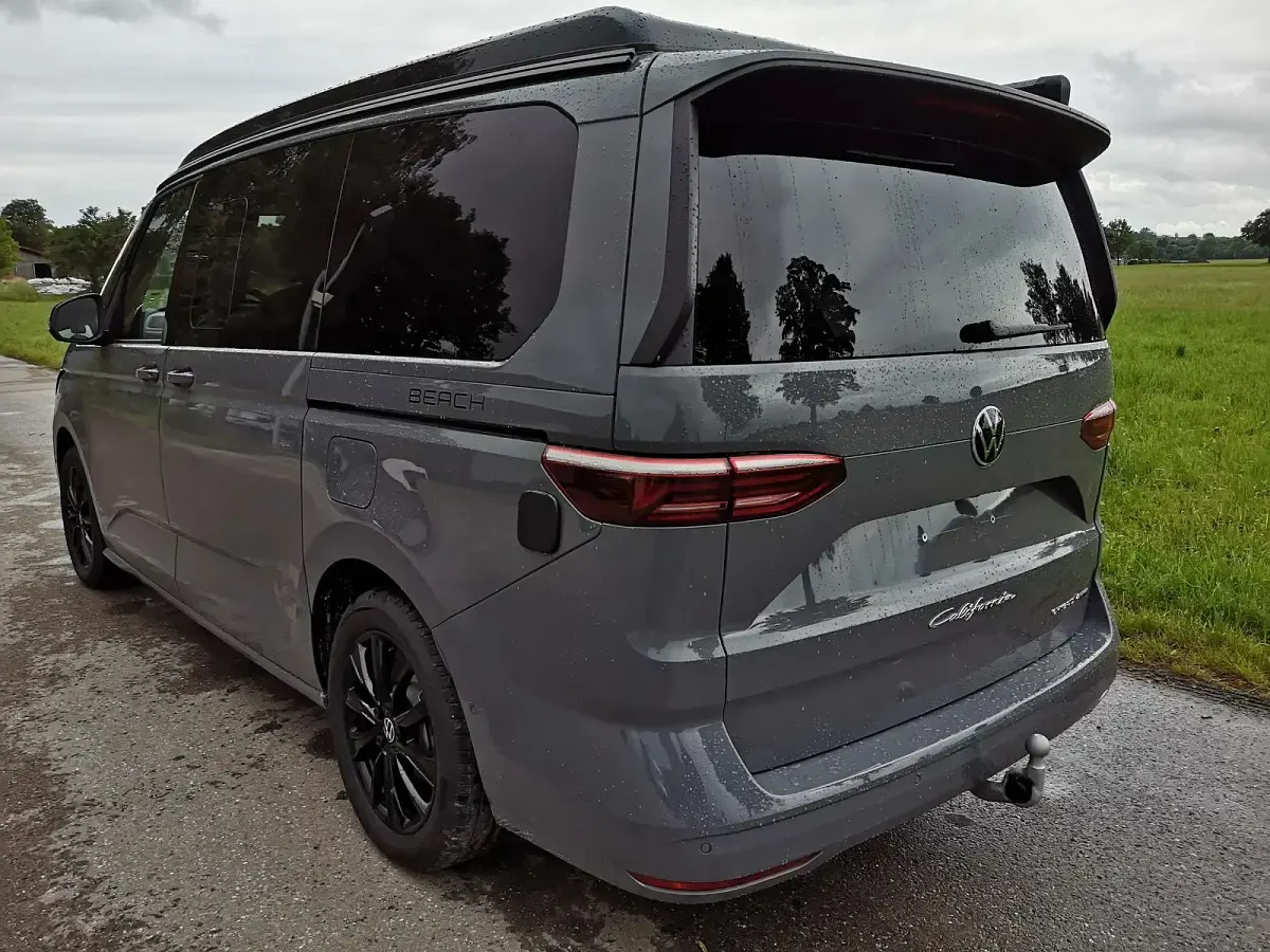 Neu VW California Beach 245 PS (180 kW) 2026 Puregrey Van