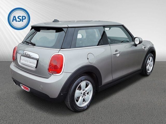 Gebraucht Mini ONE 102 PS (75 kW) 2017 Silber metallic Kleinwagen