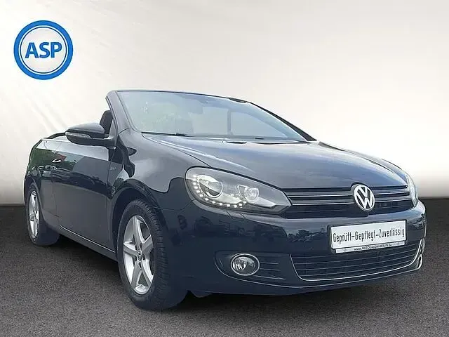 Gebraucht VW Golf VII LOUNGE 150 PS (110 kW) 2015 Schwarz (deep black perleffekt) Cabrio