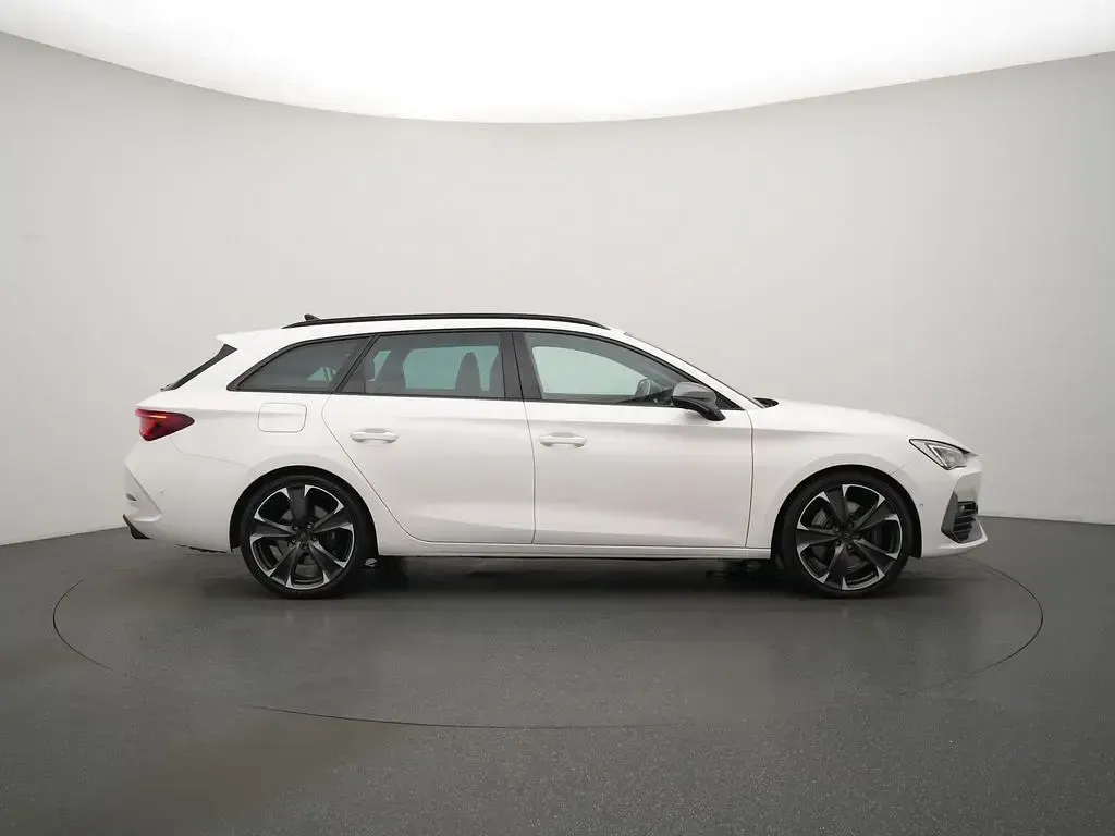 Gebraucht Cupra Leon VZ 245 PS (180 kW) 2024 Candy weiss Kombi