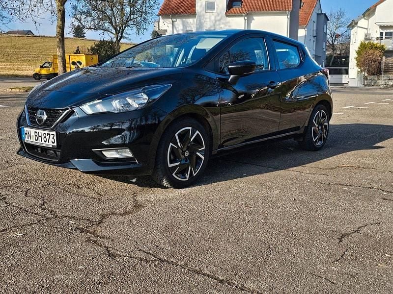 Gebraucht Nissan Micra Acenta 92 PS (67 kW) 2022 Schwarz Kleinwagen