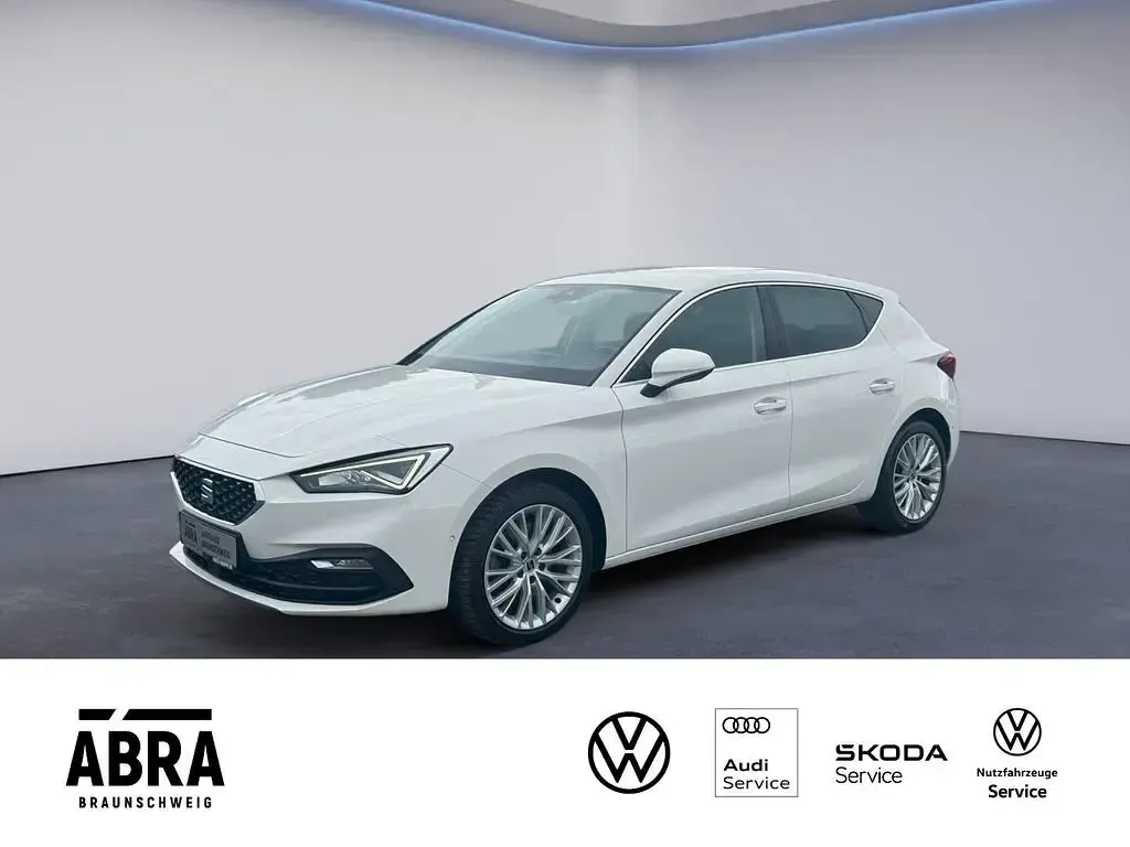 Gebraucht Seat Leon XCELLENCE 190 PS (139 kW) 2022 Weiß Limousine