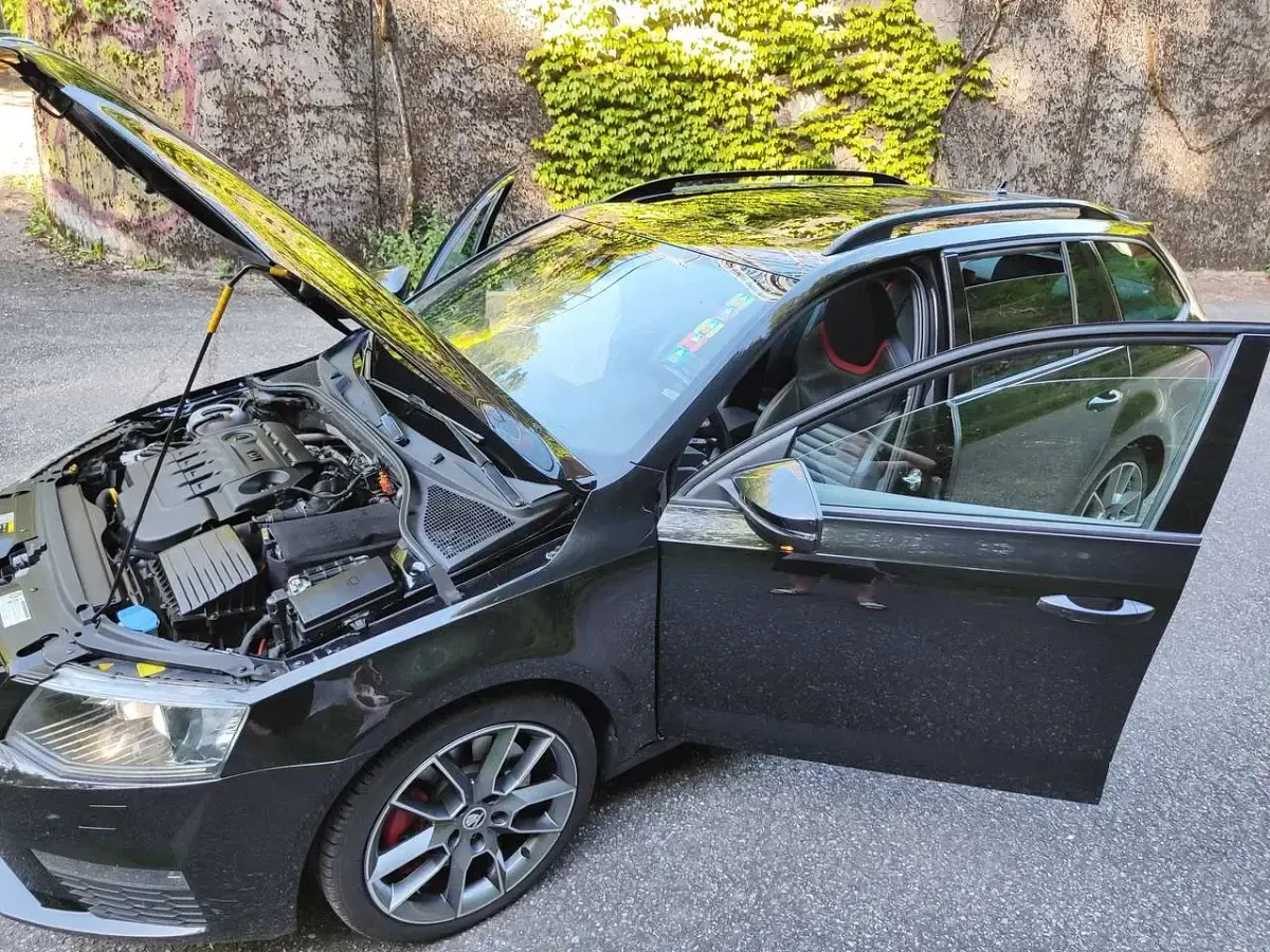 Gebraucht Skoda Octavia RS 184 PS (135 kW) 2014 Schwarz Kombi
