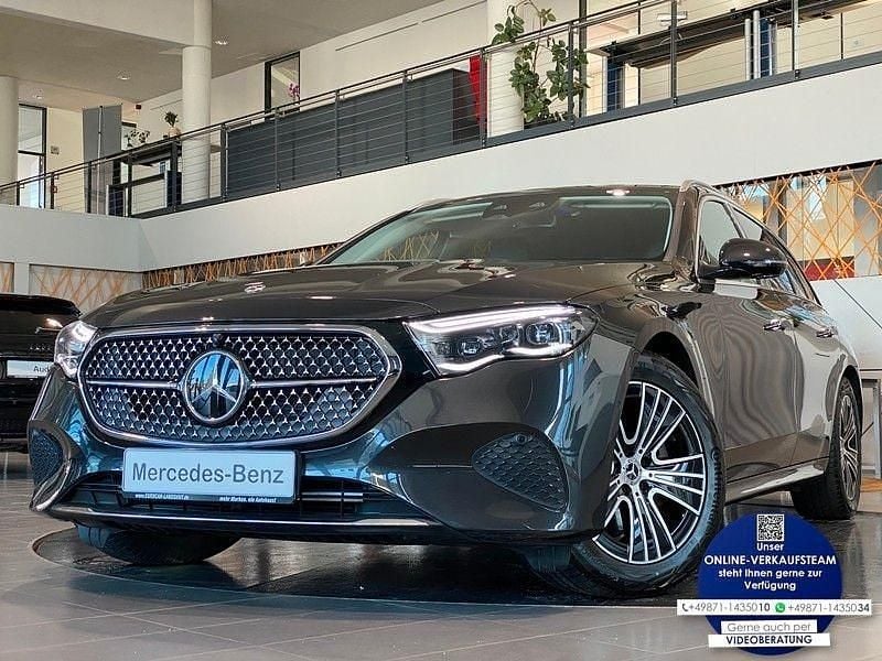 Grau Gebraucht 2024 Mercedes E220 Advanced Plus Limousine | 48.980 € (Guter Preis) - Bild 1/3