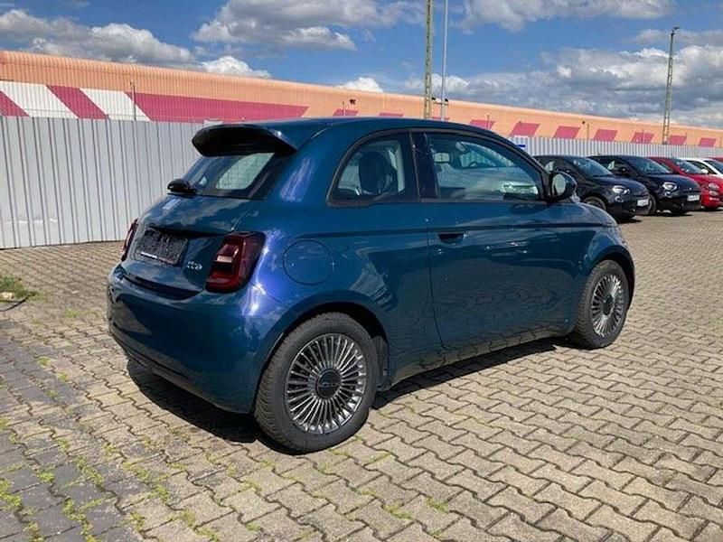 Gebraucht Fiat 500e Icon 86 kW (118 PS) 2022 Ozean grün Kleinwagen