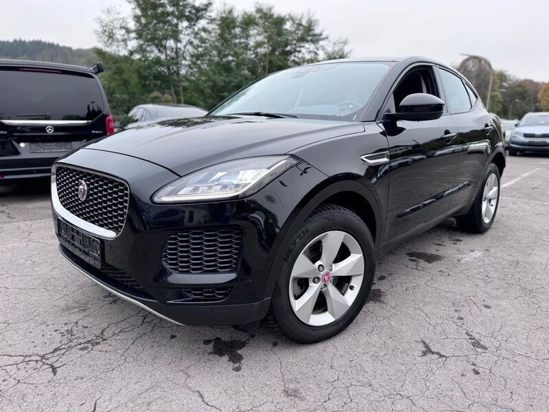 Schwarz Gebraucht 2020 Jaguar E-Pace R SUV | 18.900 € (Superpreis) - Bild 1/4